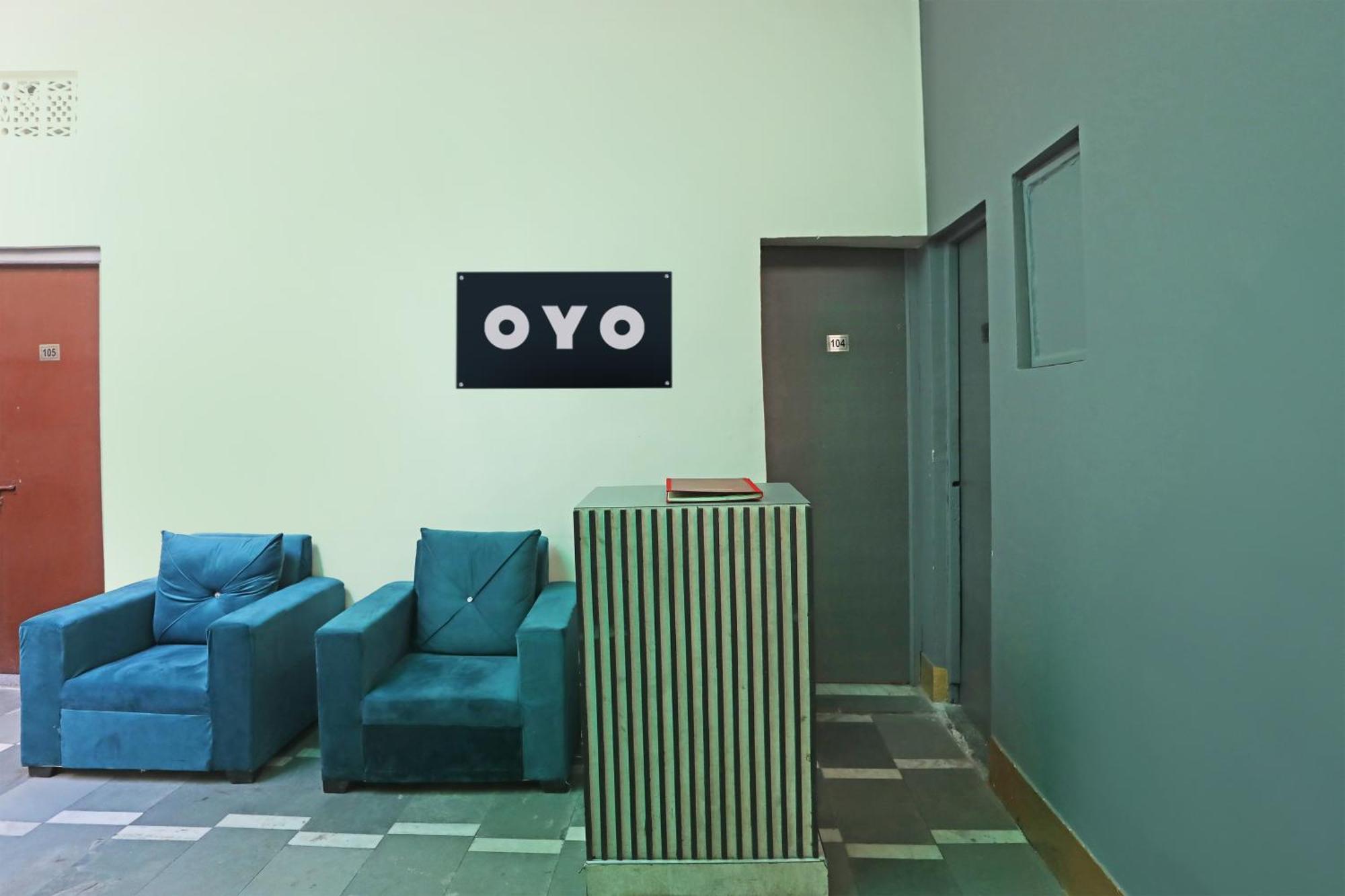 Oyo Kashish Palace Nova Deli Exterior foto