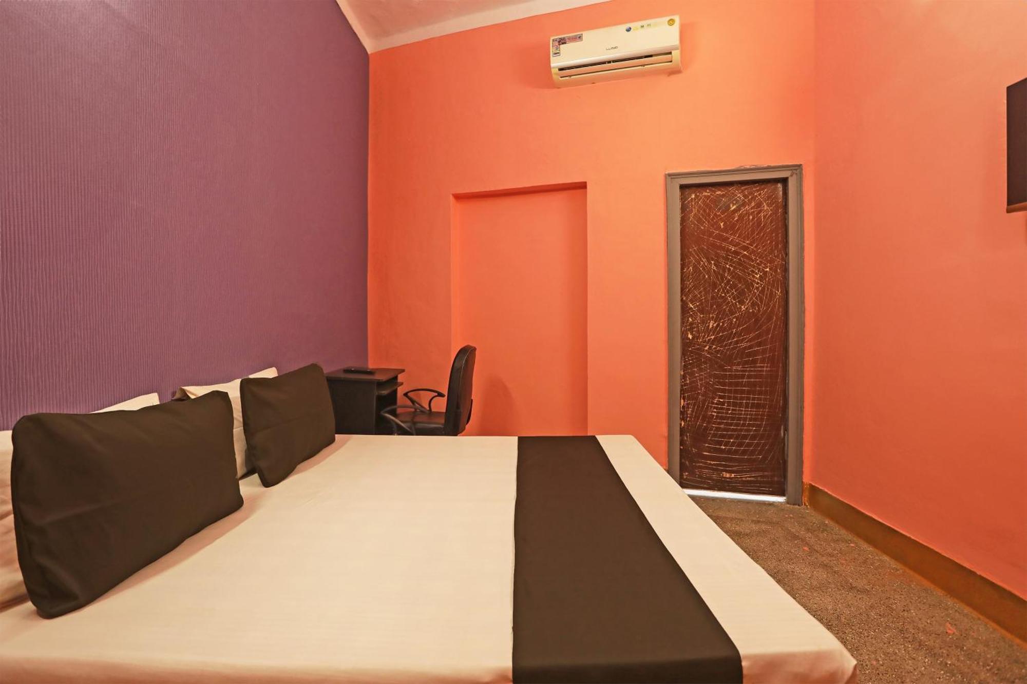Oyo Kashish Palace Nova Deli Exterior foto